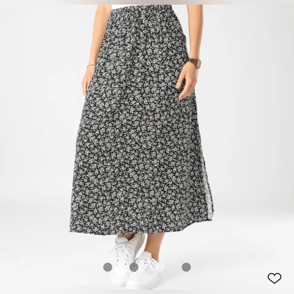 NWT Vero Moda Women’s VMeasy Joy Maxi Slit Skirt WVN GA Black / Sika Size M New - Picture 2 of 7